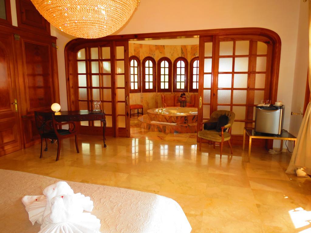 Heaven In Europe 88 Villa Santa Úrsula Екстериор снимка